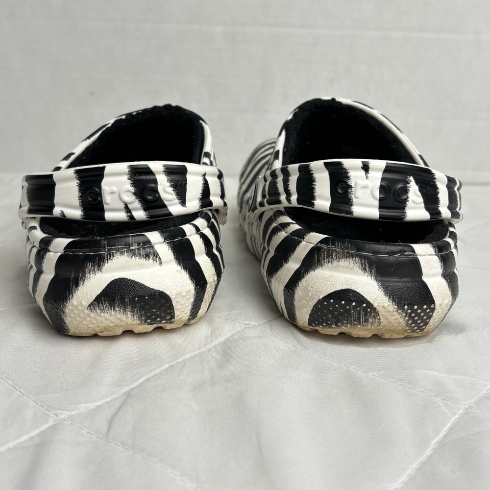 Crocs Zebra Print Faux Fur Lined Classic Clogs Womens 7 Mens 5 Black White - Picture 15 of 16